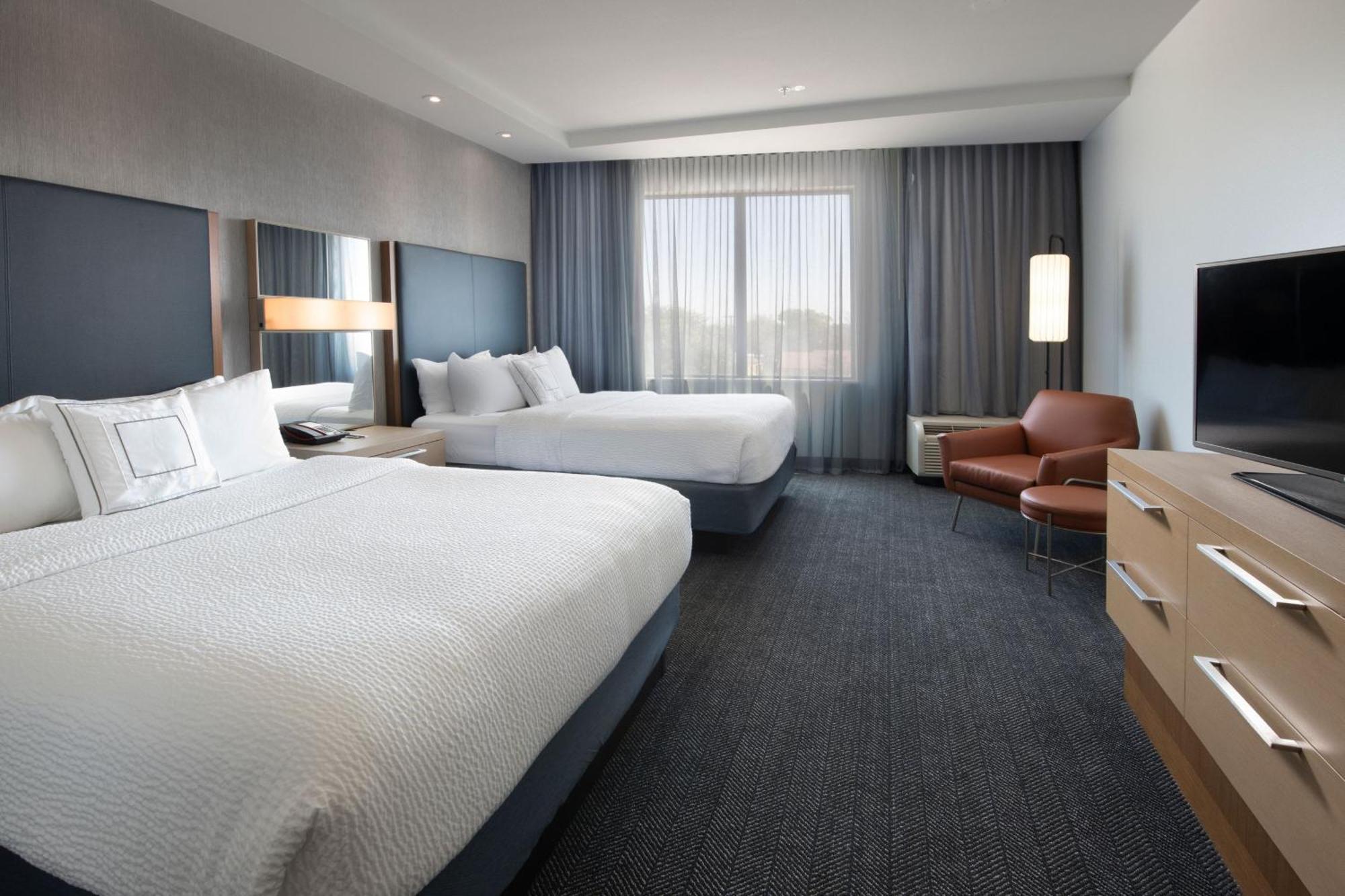 Courtyard By Marriott Lubbock Downtown/University Area Eksteriør billede