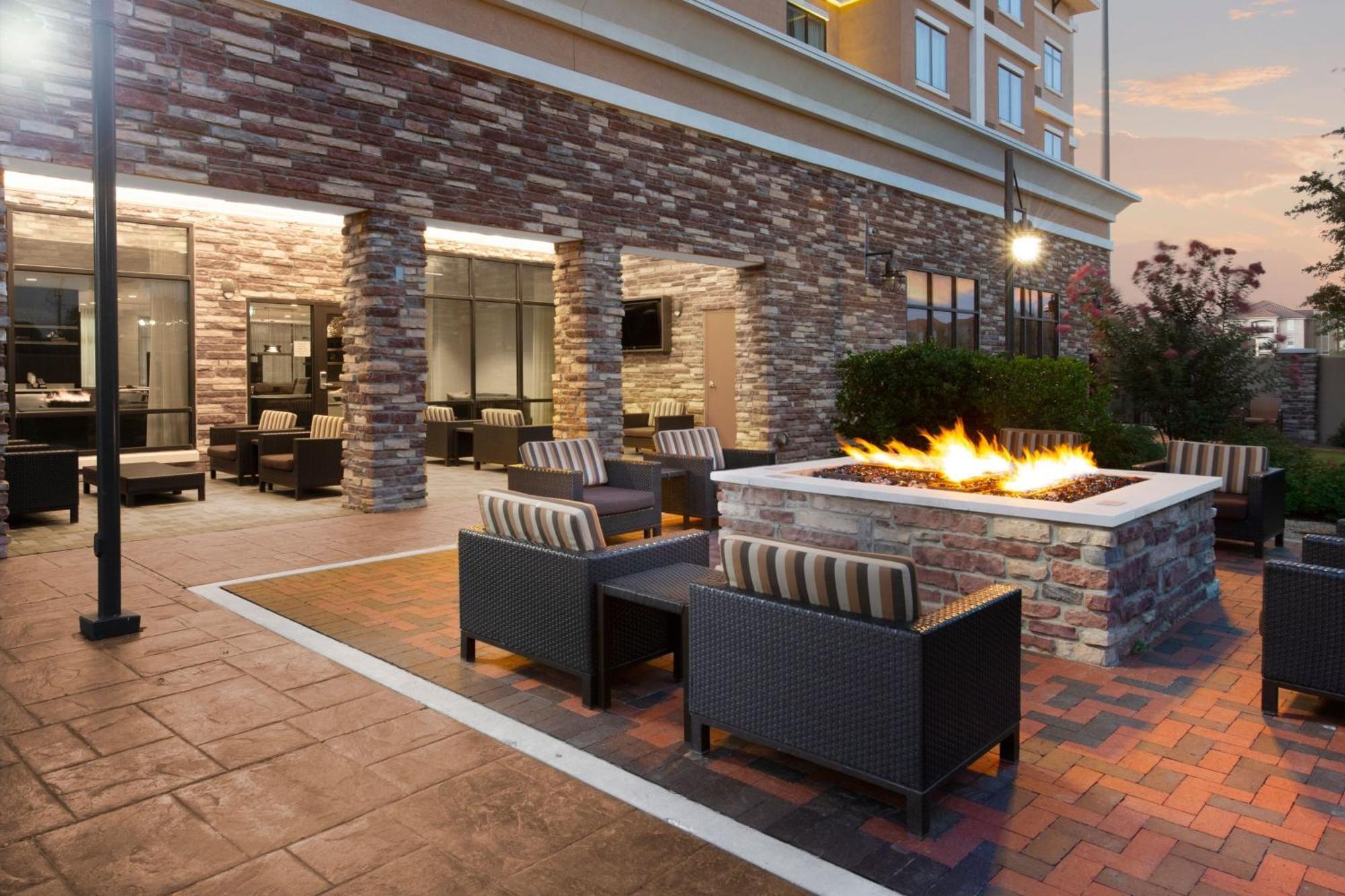 Courtyard By Marriott Lubbock Downtown/University Area Eksteriør billede