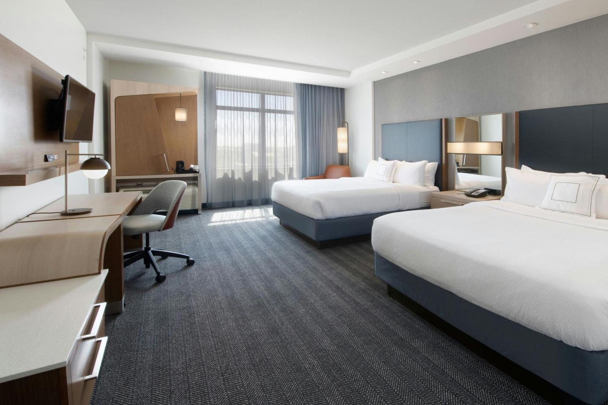 Courtyard By Marriott Lubbock Downtown/University Area Eksteriør billede